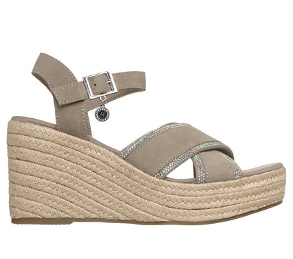 Martha Stewart: Iris - Modest Queen | Skechers Women